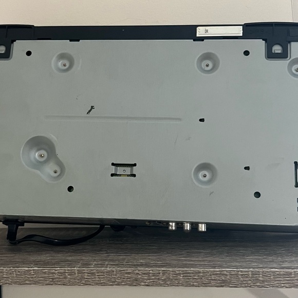 COPY - SANYO DVD Player - Picture 2 of 3